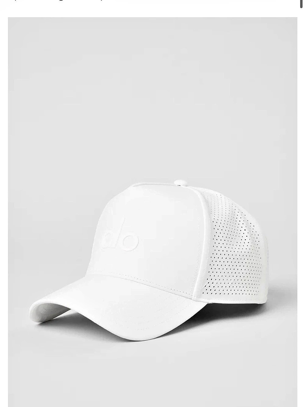 Alo Yoga Performance District Trucker Hat White Like New